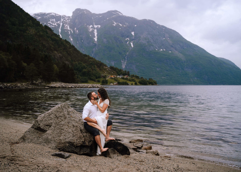 elopement in Hardangerfjord,Elopement in Norway